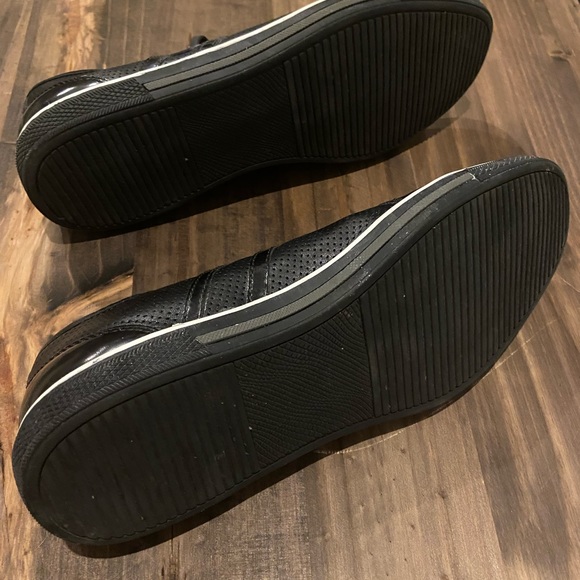 Kenneth Cole Low Top Sneakers (Leather) - Picture 3 of 4